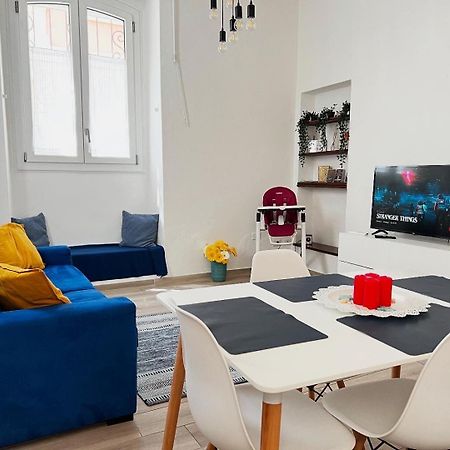 La Casa Di Ale Nel Centro Storico Di Cagliari Apartment Luaran gambar