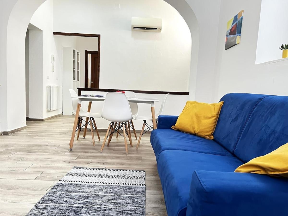 La Casa Di Ale Nel Centro Storico Di Cagliari Apartment Luaran gambar